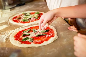 PIZZA MAJSTOR S ISKUSTVOM (m/ž)- CAFFE BAR/PIZZERIA, Zagreb Centar