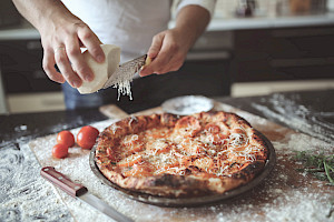 KUHAR (m/ž) - RESTAURANT / PIZZERIJA – SPLIT