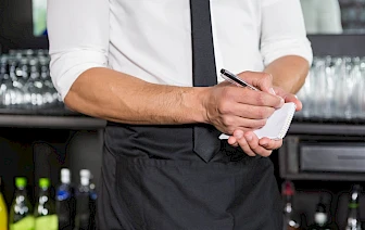 10 navika koje razlikuju profesionalne od prosječnih konobara