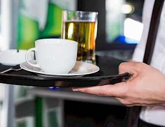 Ovih 12 znakova otkrivaju lošeg konobara