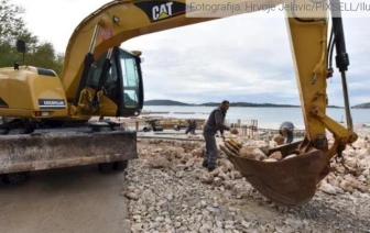 Vodice dobivaju novu plažu- umjetnu lagunu s 10 stupnjeva toplijim morem