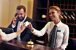 RECEPCIONAR (m/ž) - Hoteli 4* i 5*, Brela
